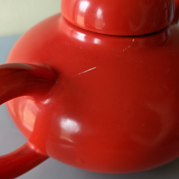 Vintage red tea pot - Picture 3 of 4